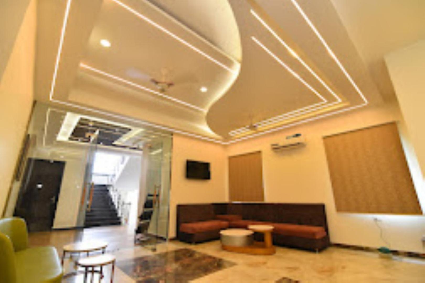 The Imperial Hotel And Convention Centre Kanpur Exterior foto